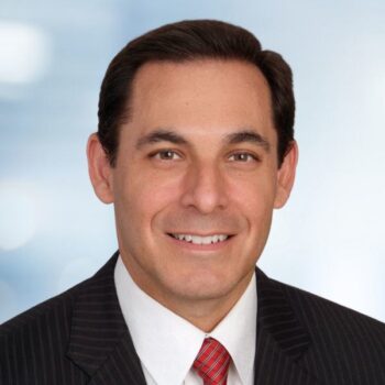 Luis Tumialan MD